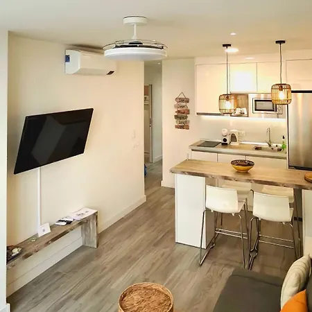 Sea View 2br Beachfront & Cozy Balcony Apartmán